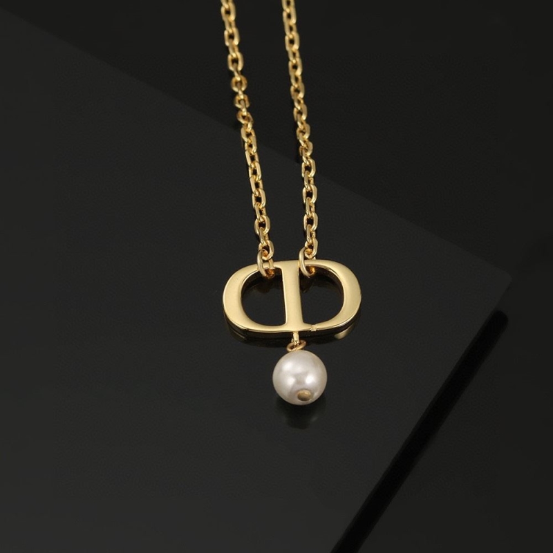 chr1st1an D10r necklaces